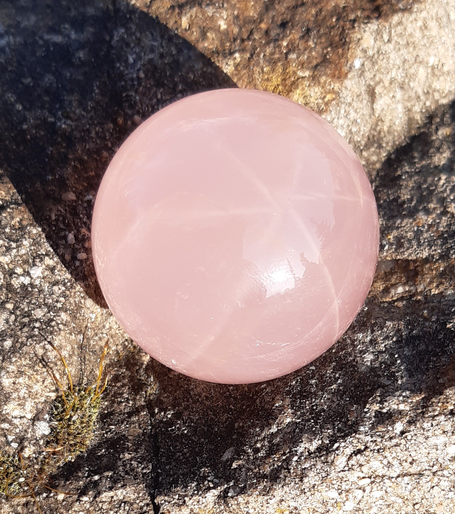 Asterický růženín koule 4,4 cm