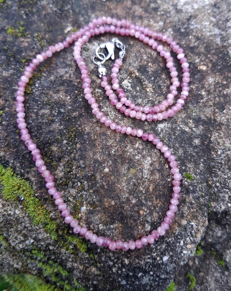 Rubelit růžový turmalín náhrdelník