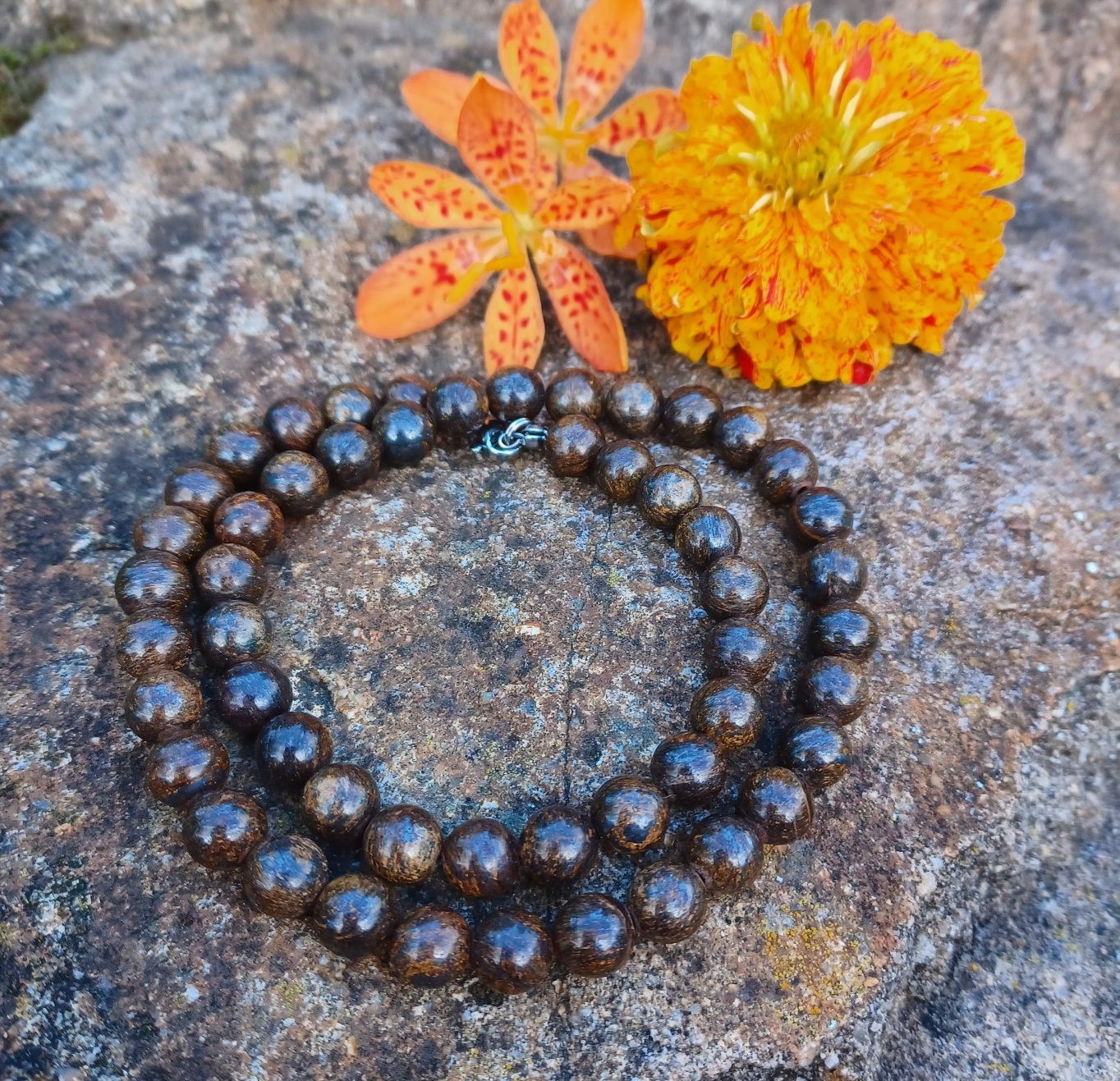 Bronzit náhrdelník