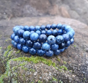 Dumortierit náramek 