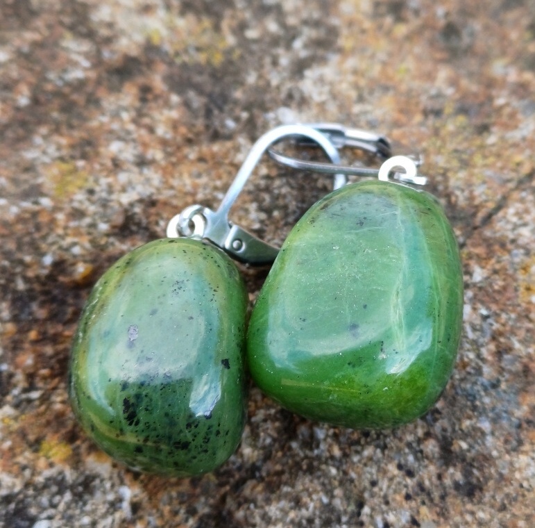 Antigorit (kanadský jadeit) náušnice