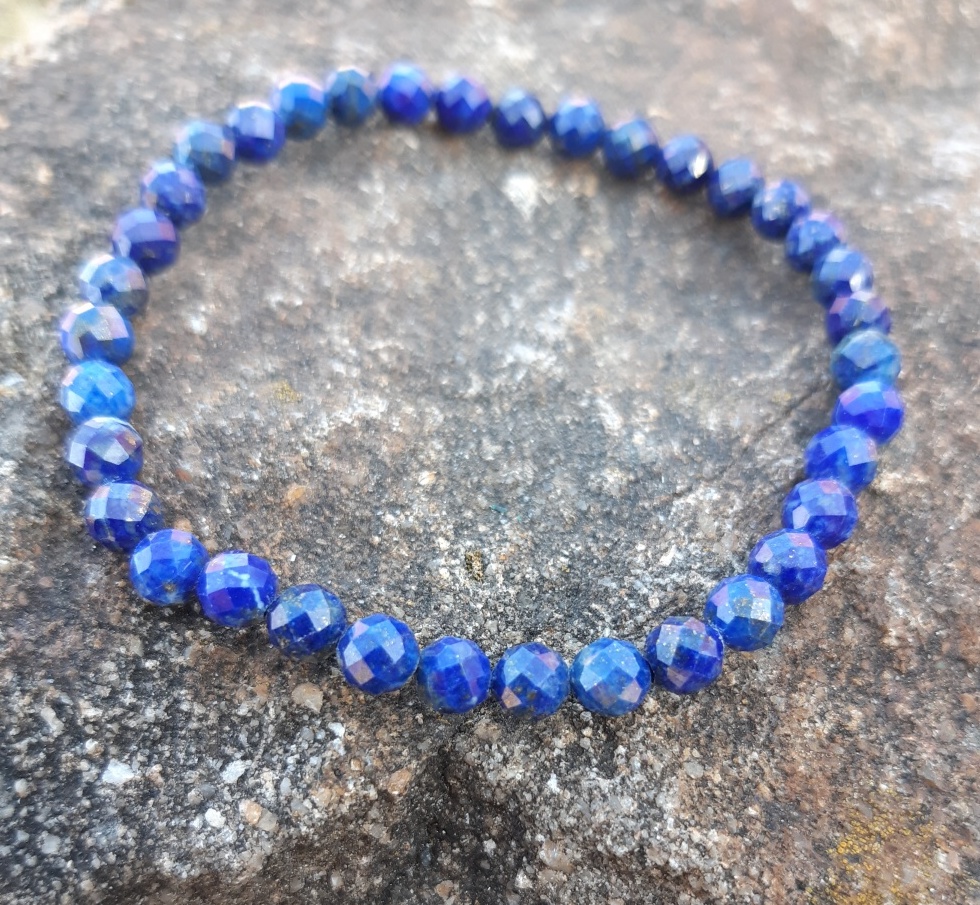 Lapis lazuli náramek