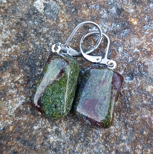 Epidot jaspis náušnice