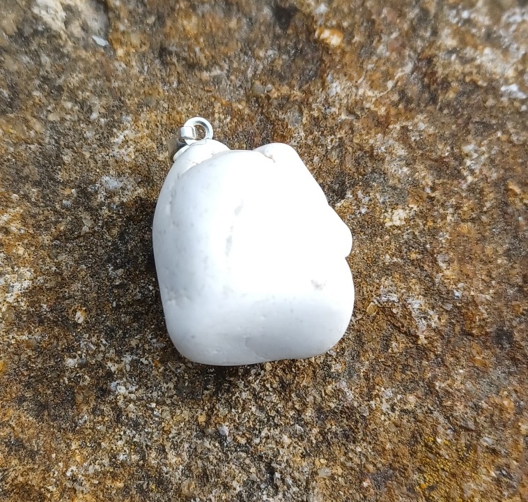 Magnezit přívěsek