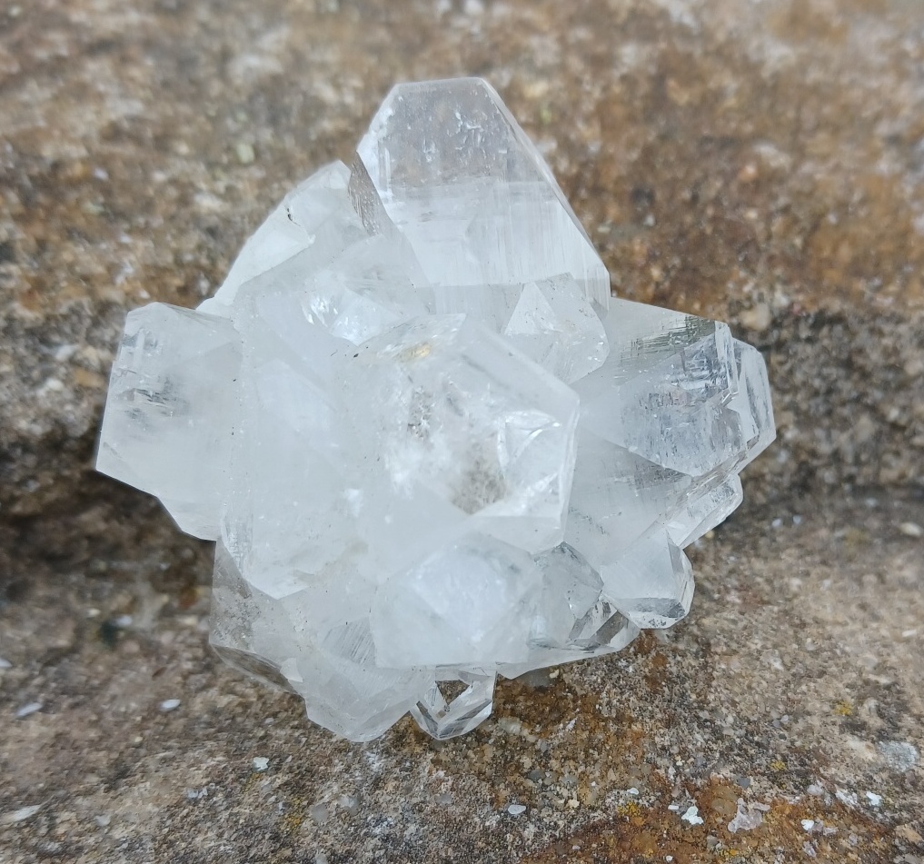Apofylit drúza 67g