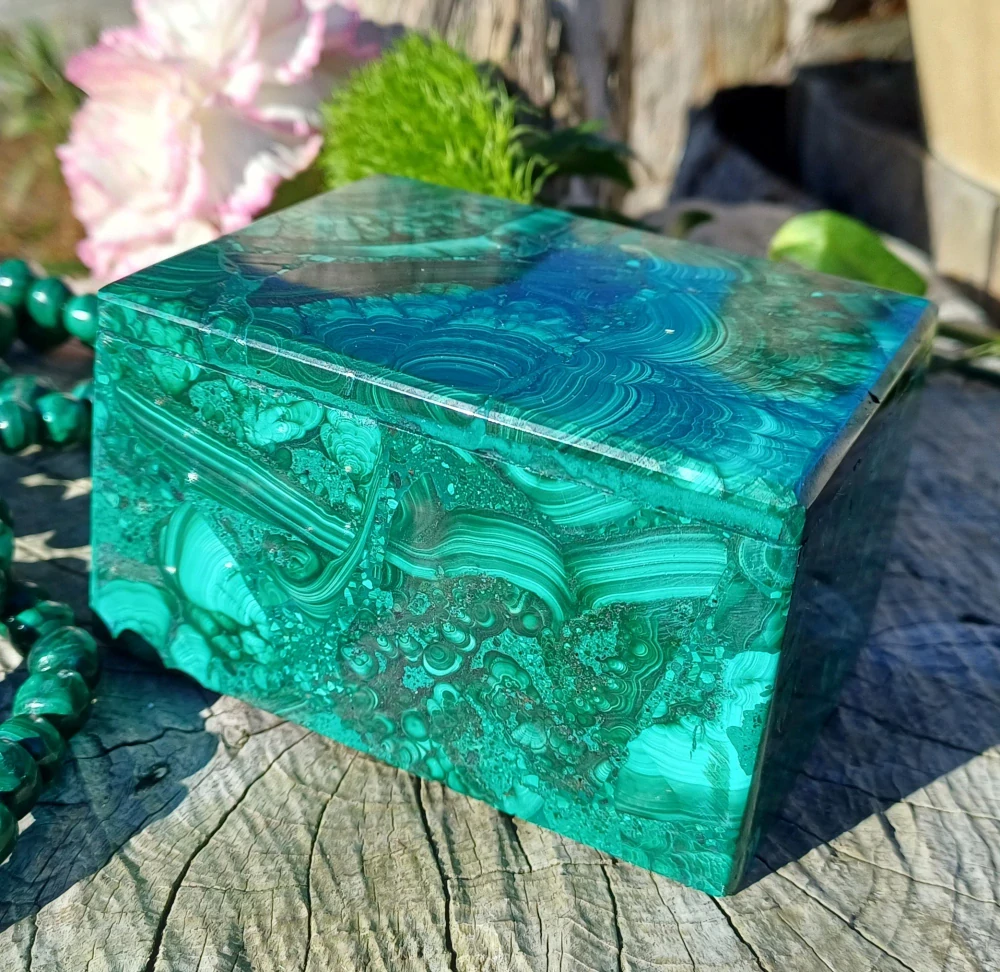 Malachitová skříňka 