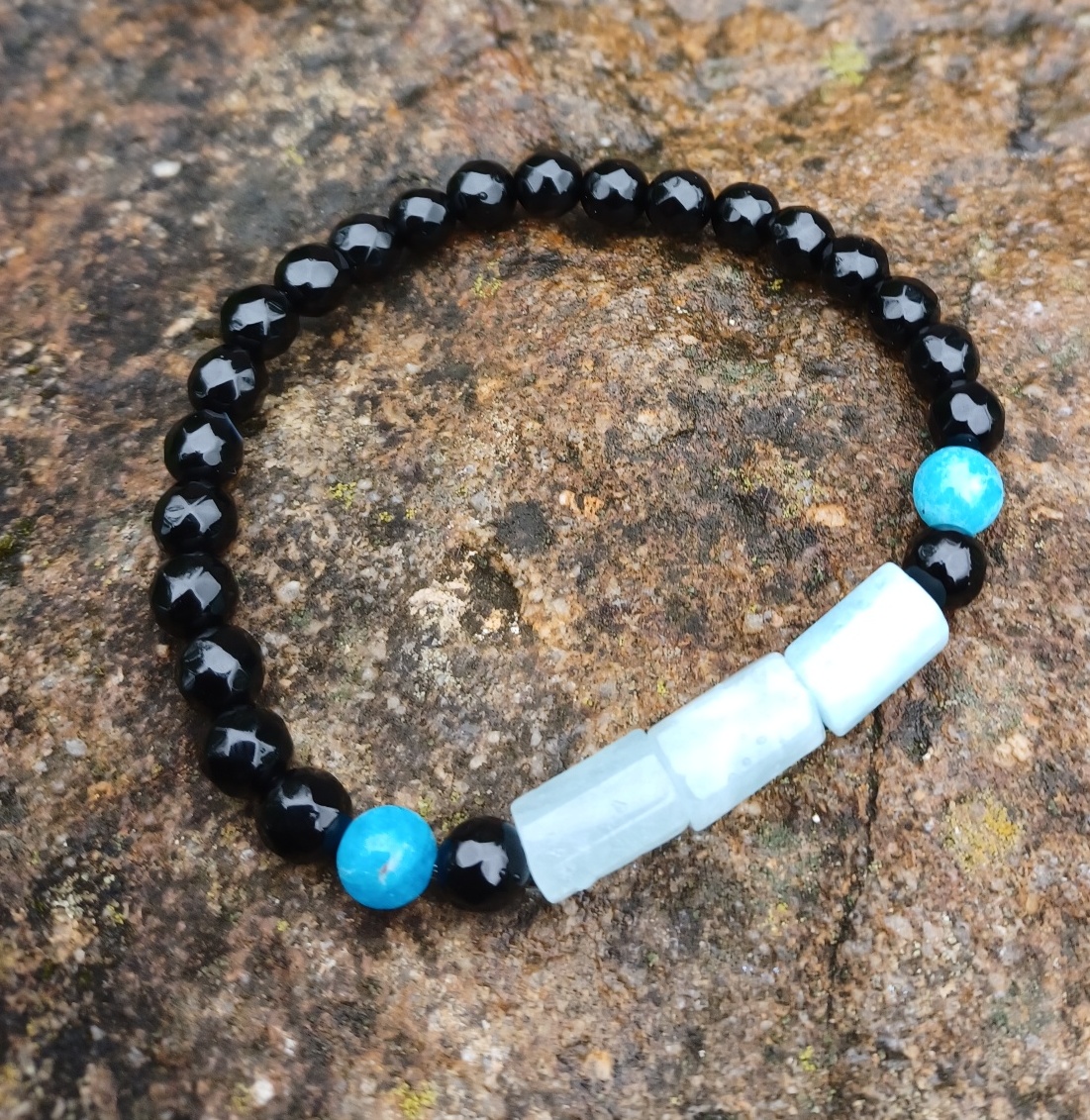 Onyx, akvamarín, apatit náramek