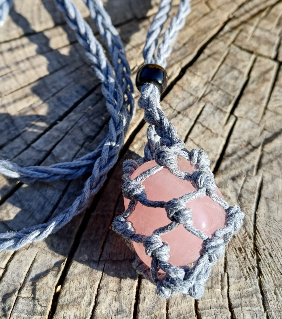Macrame bavlněná šňůrka na minerál šedá