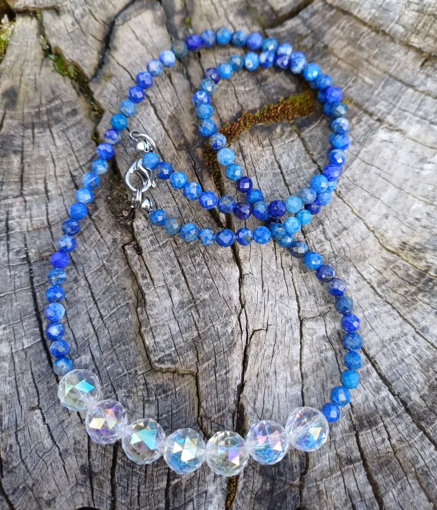 Lapis lazuli náhrdelník s aqua aurou