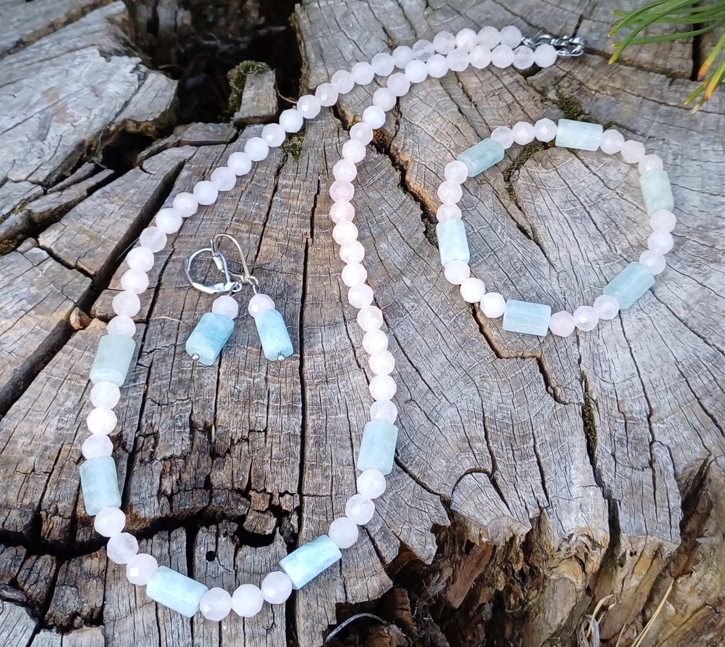 Akvamarín, růženín souprava