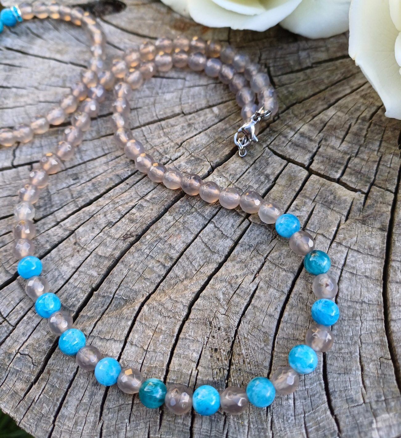 Achát s apatitem náhrdelník