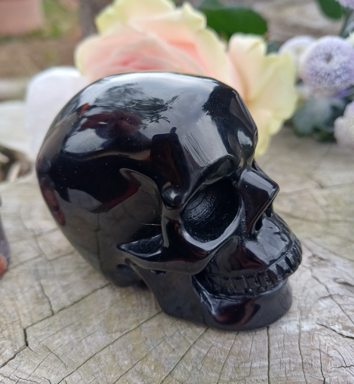 Lebka černý obsidián 275g