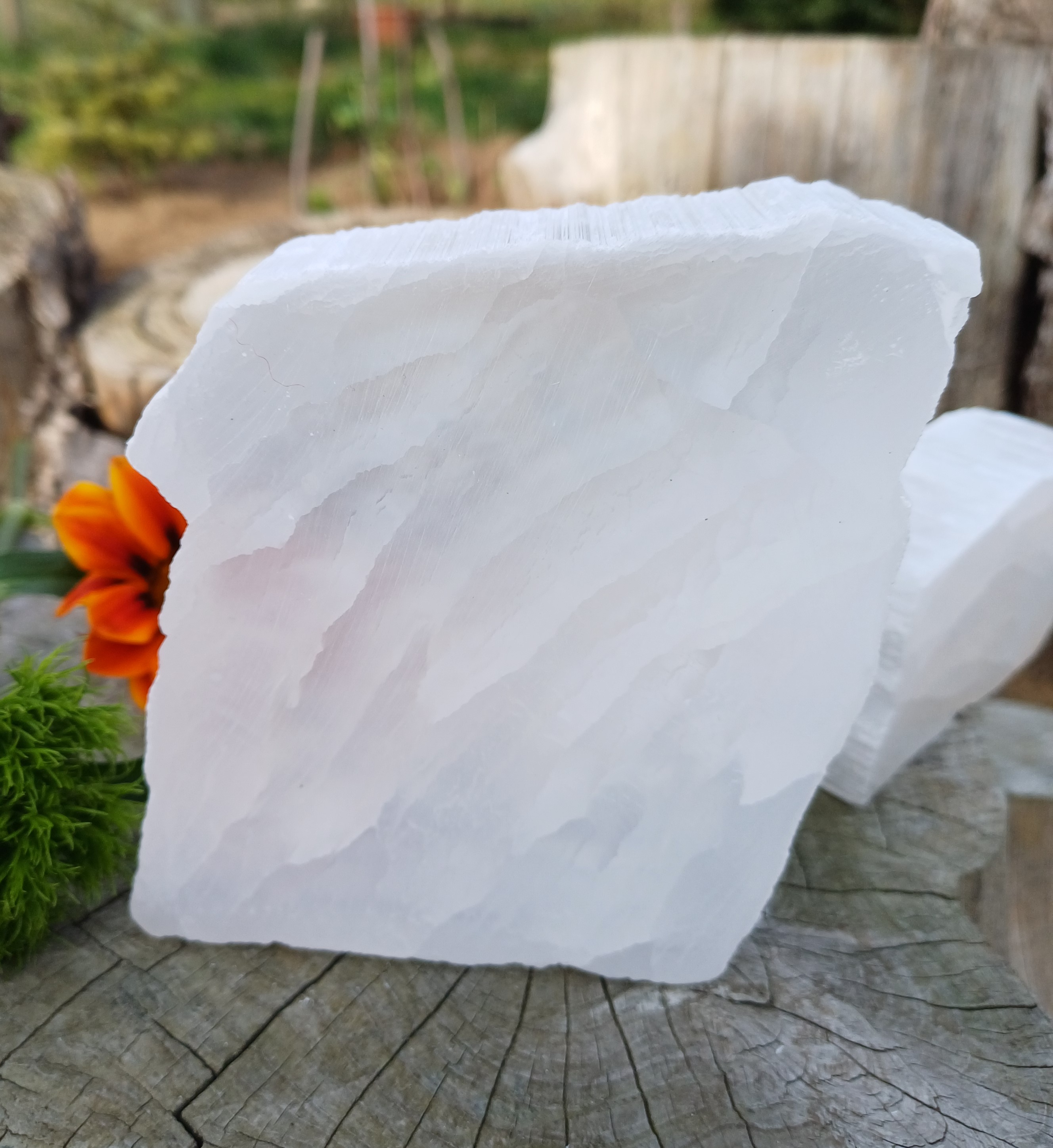 Selenit bloček TV stone 715g