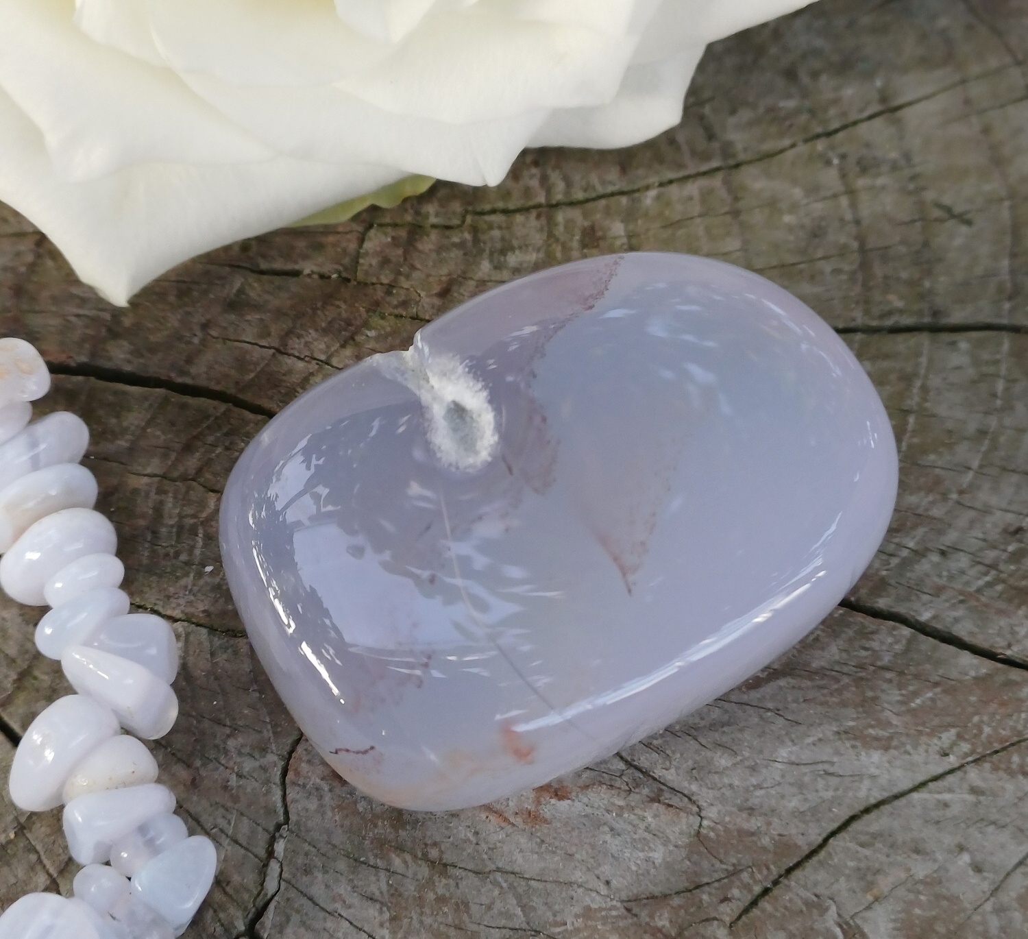 Chalcedon modrý hmatka