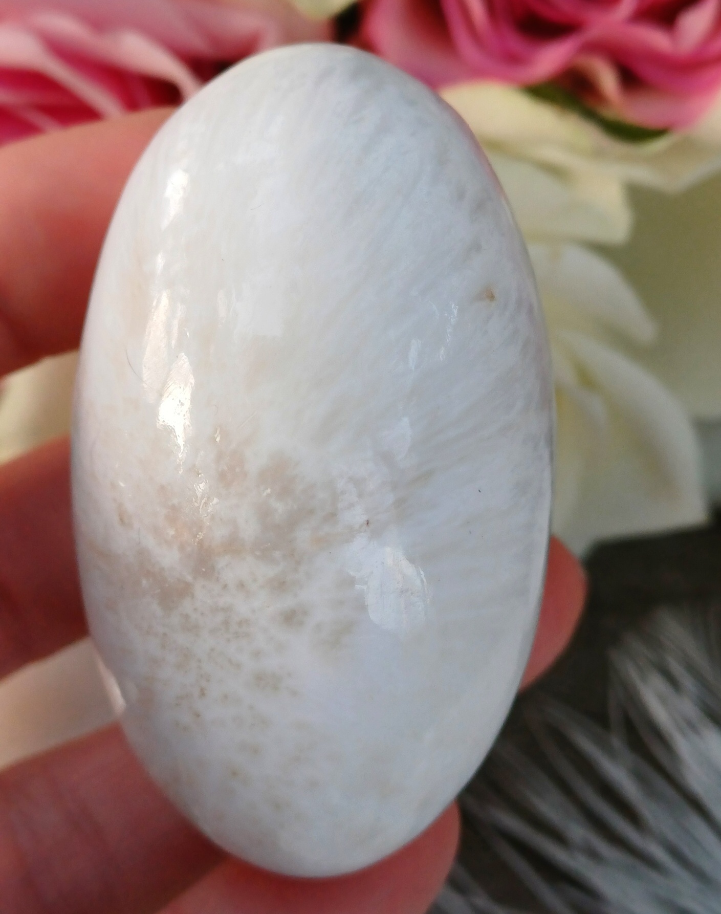 Skolecit hmatka oválek 78g