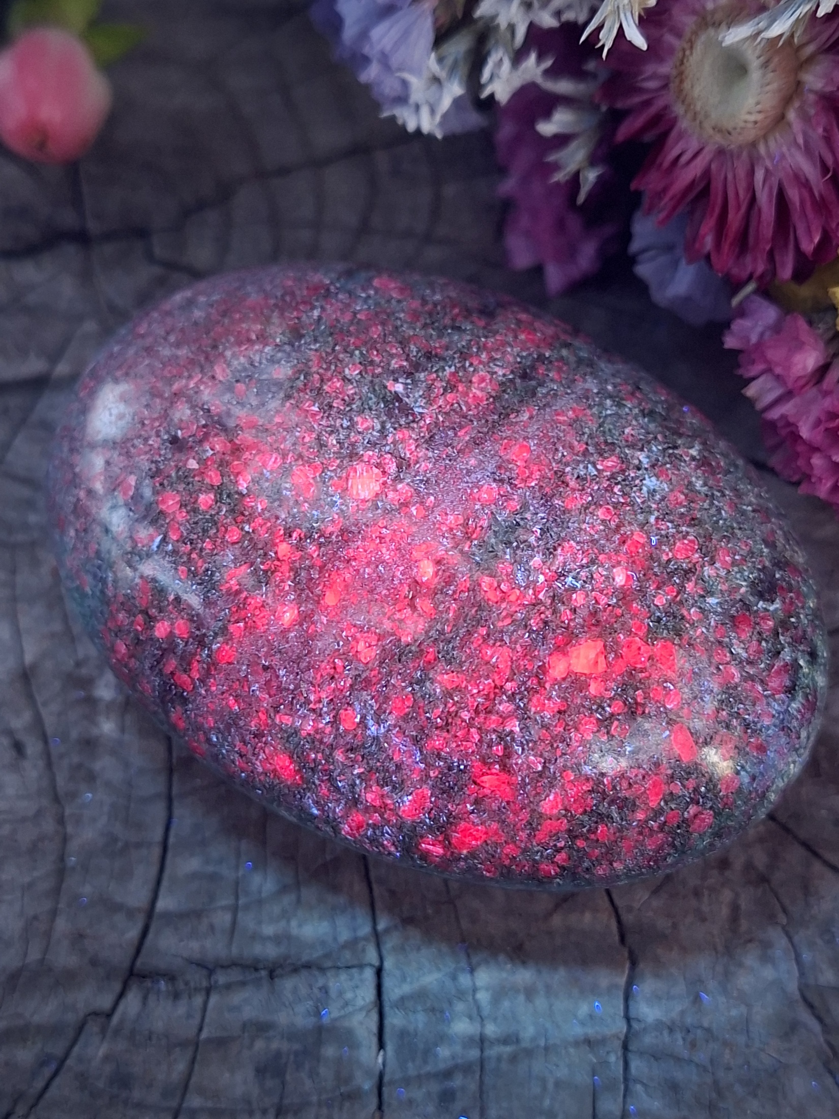 Rubín, fuchsit, kyanit 185g