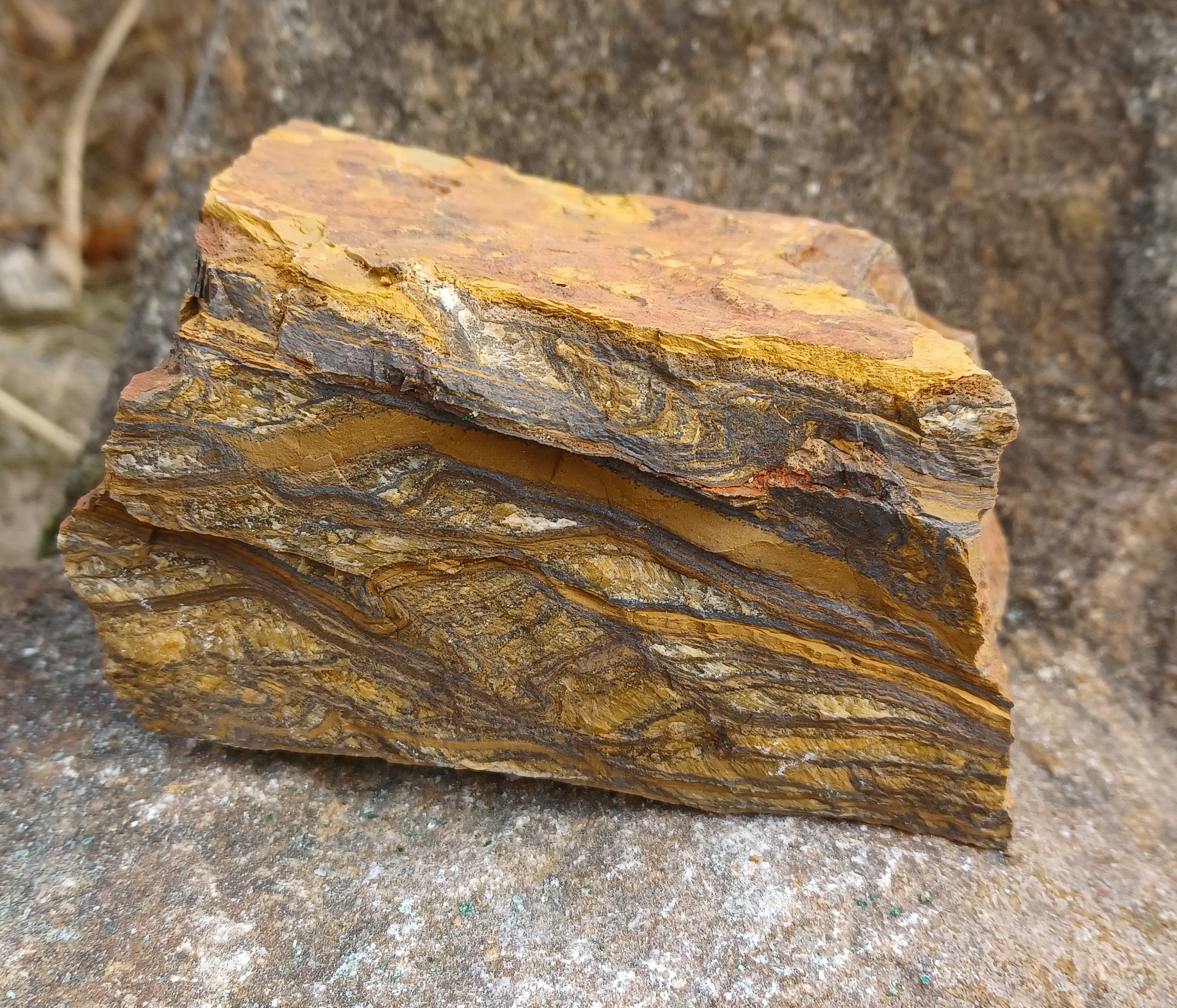 Tygří oko 1700g