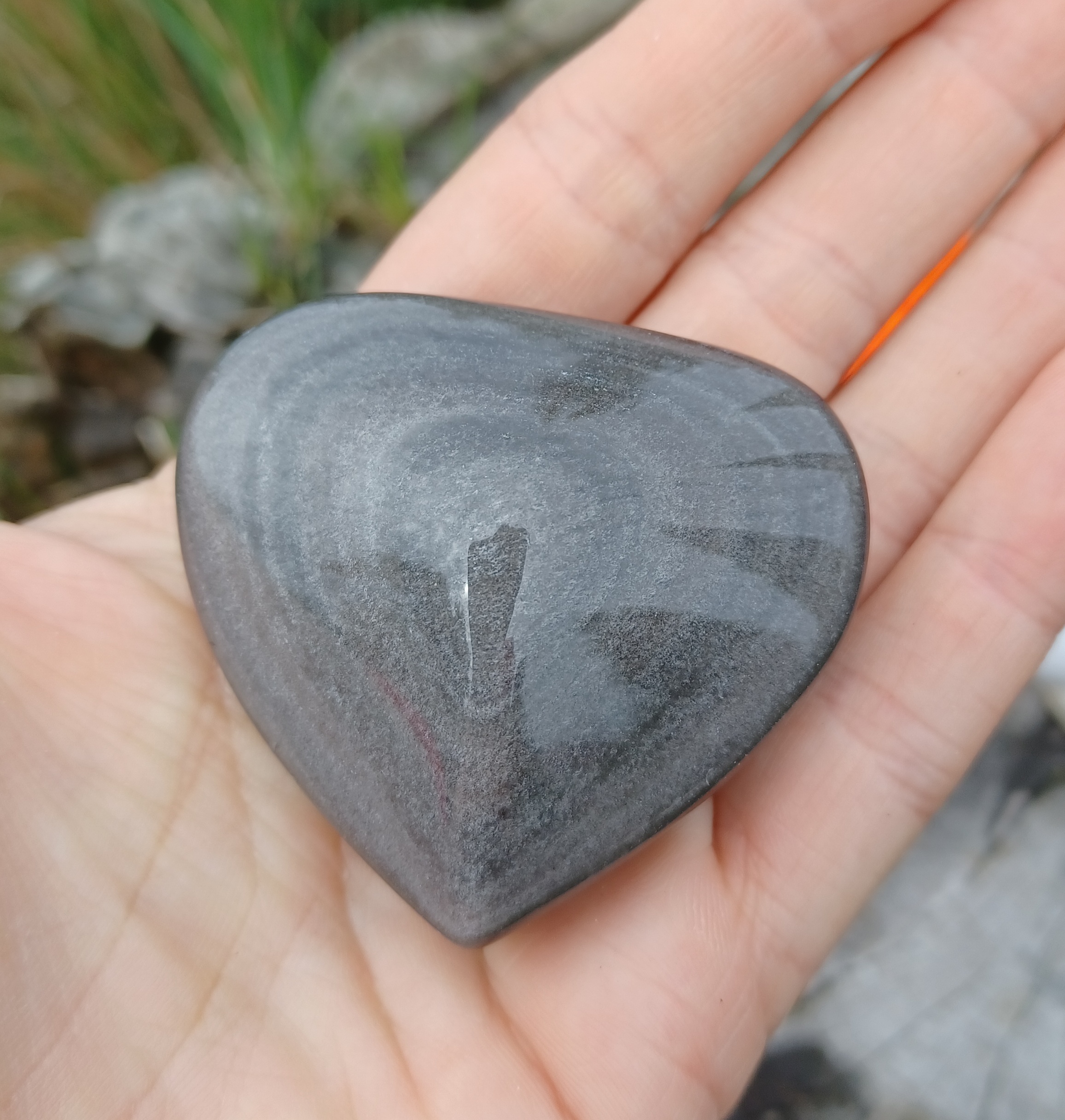 Obsidián stříbrný srdce 65g