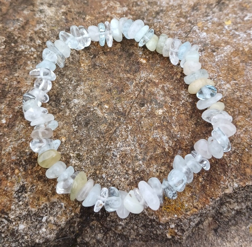 Akvamarín světlý AA náramek 