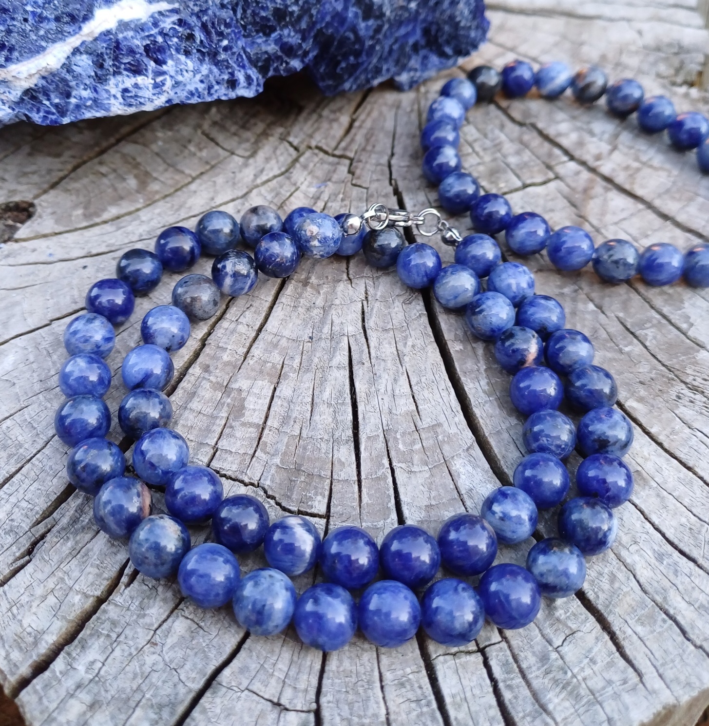 Sodalit náhrdelník