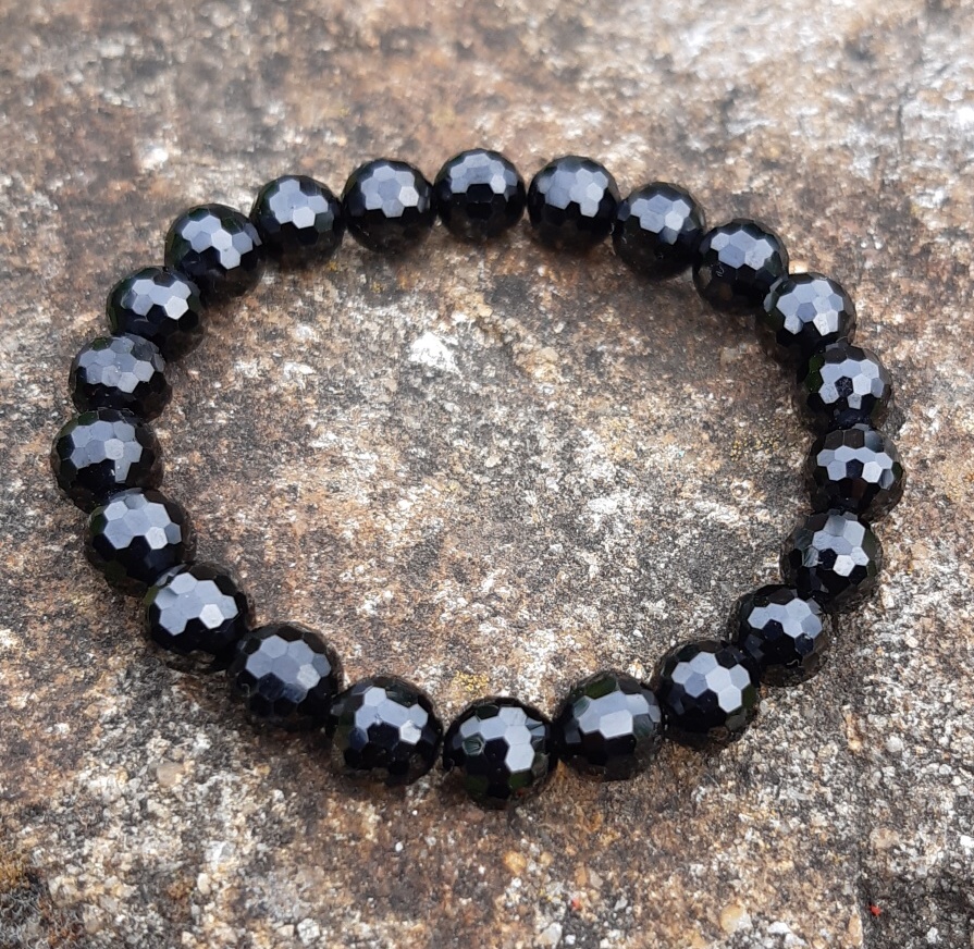 Spinel náramek