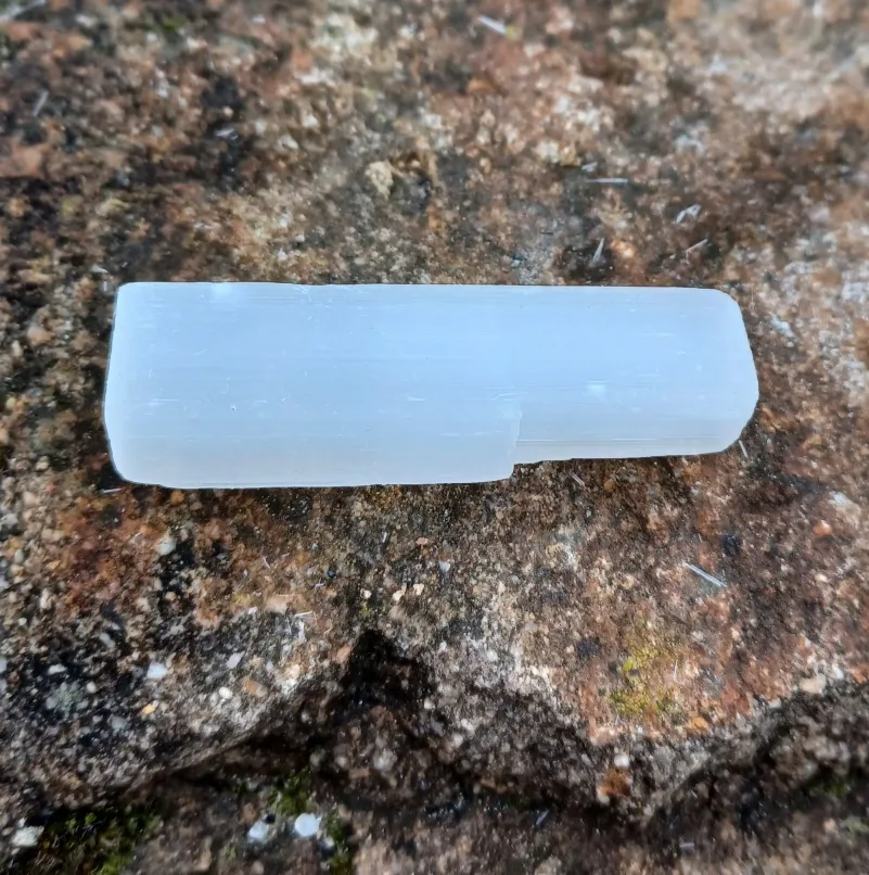 Selenit tyčinka 6 cm