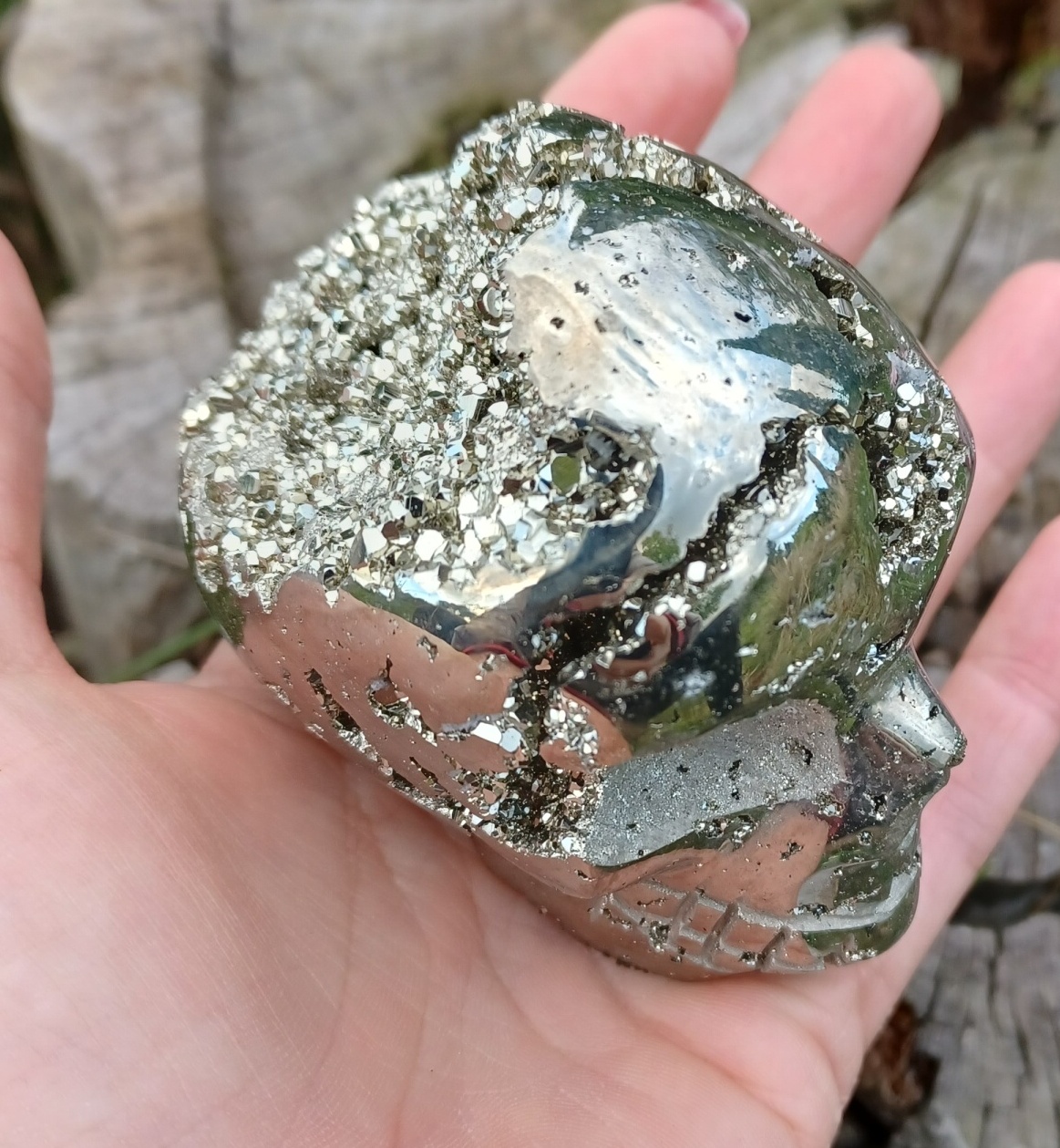 Lebka pyrit 535g