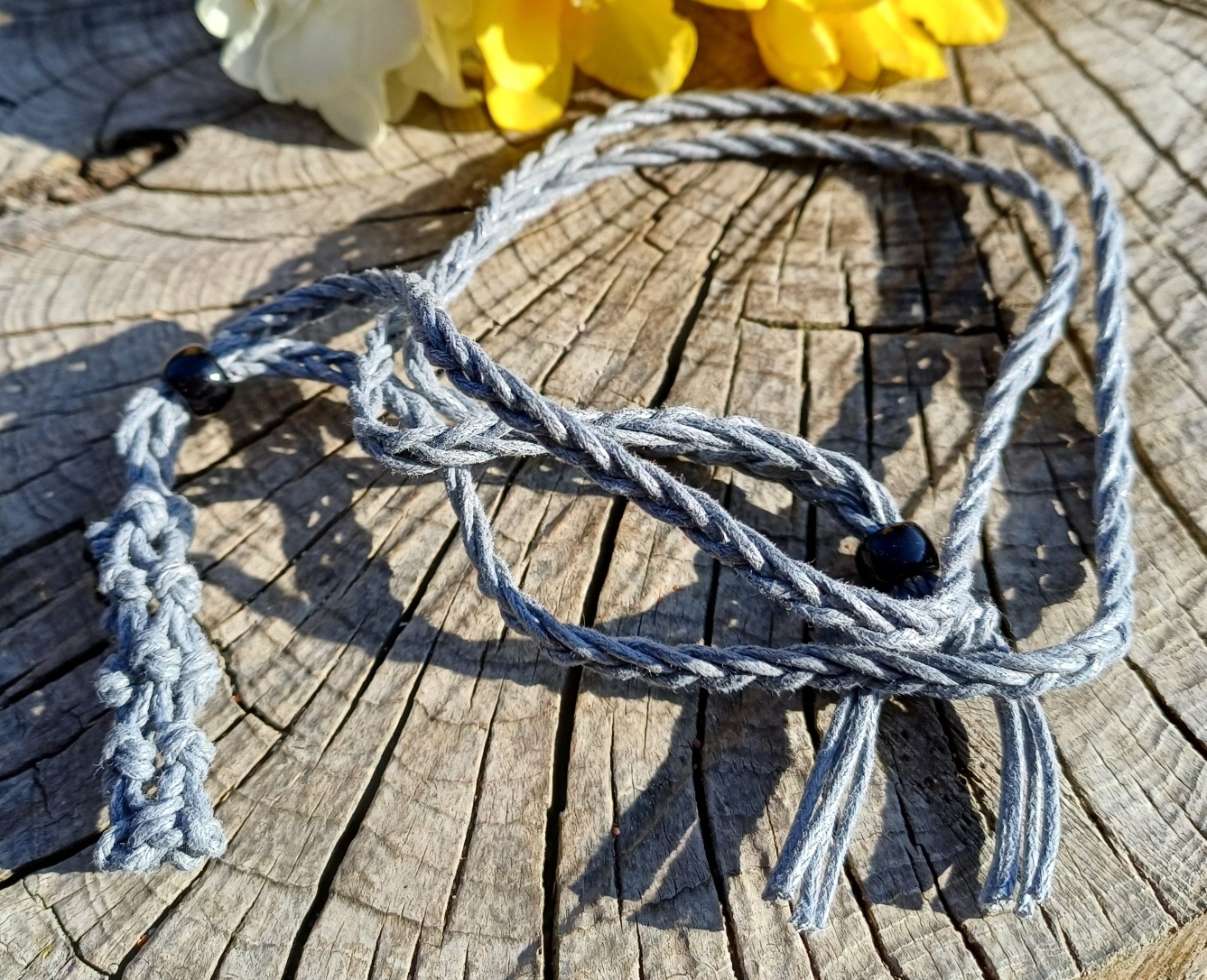 Macrame bavlněná šňůrka na minerál šedá