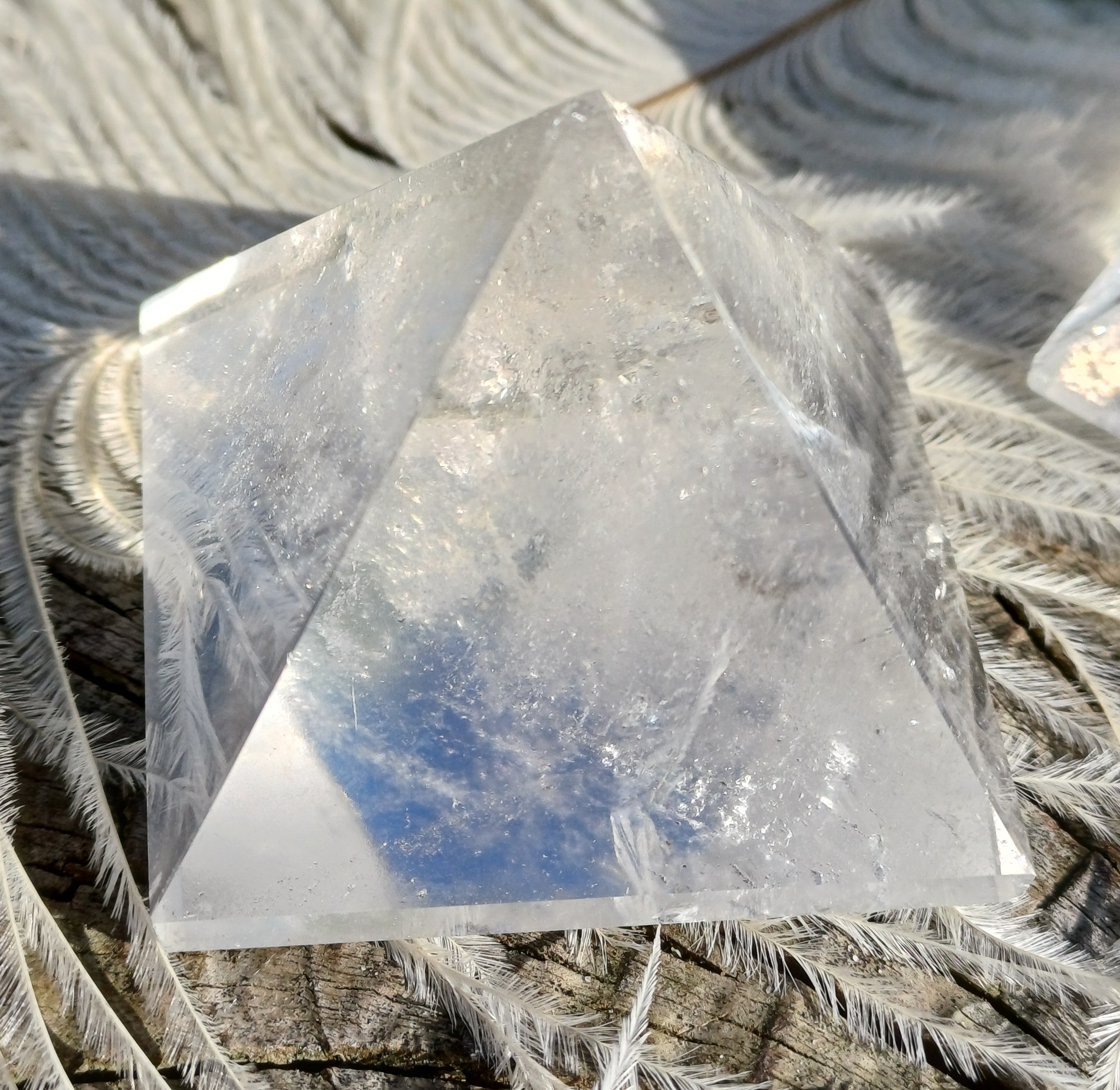 Křišťál pyramida 4cm