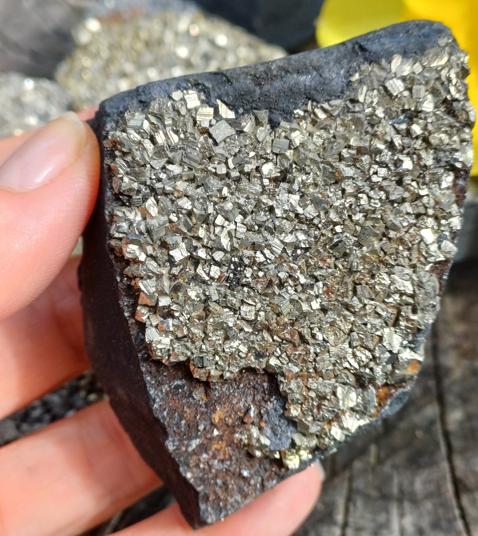 Pyrit na uhlí 130g