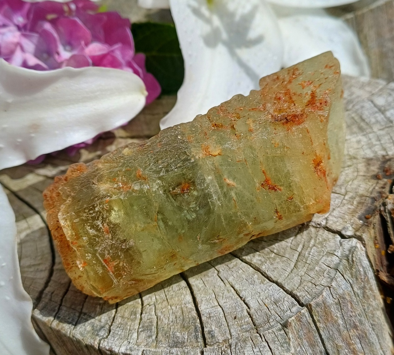 Beryl zlatý heliodor 100g Madagaskar