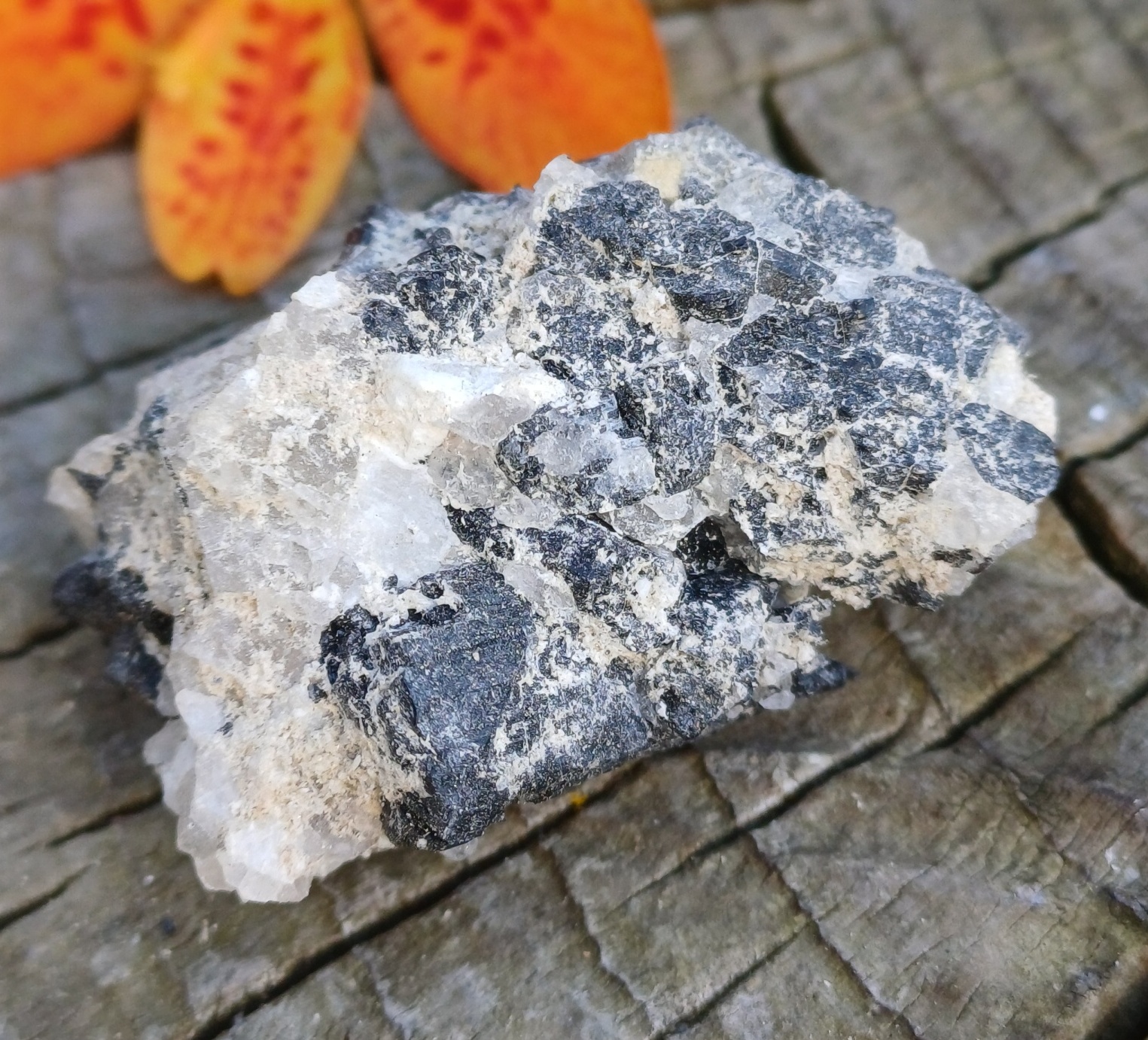 Turmalín skoryl Madagaskar 11g