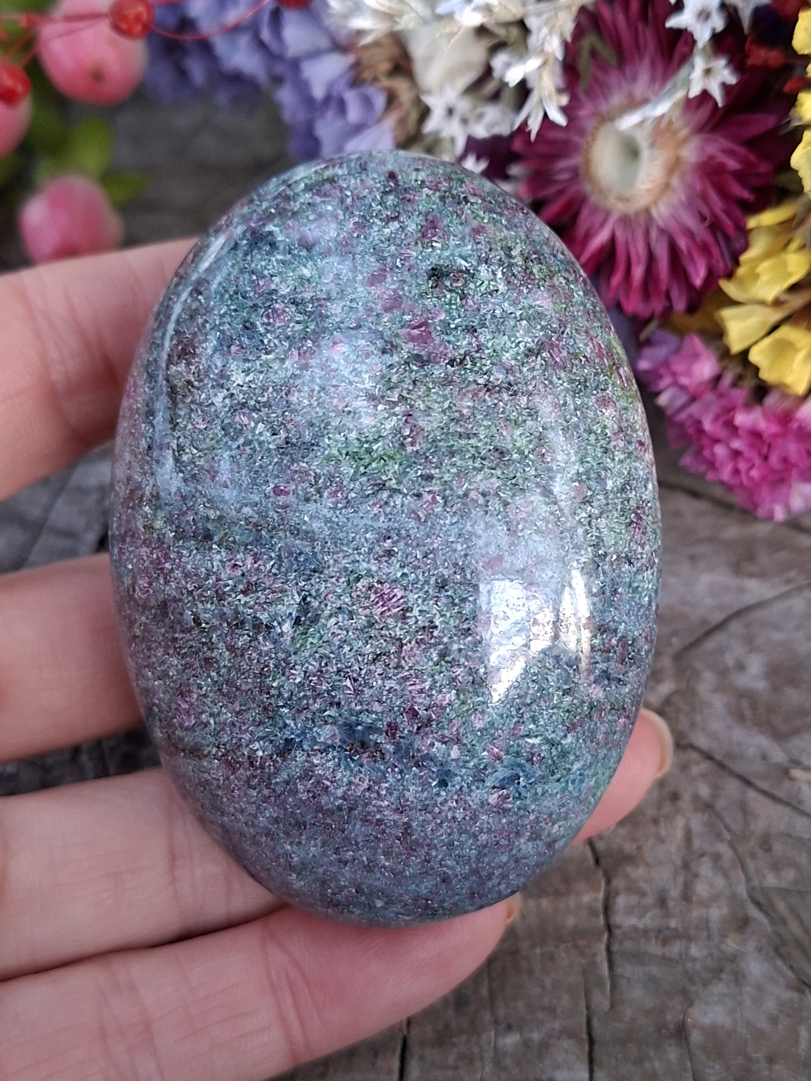 Rubín, fuchsit, kyanit 185g