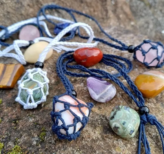 Bavlněná macramé šňůrka na minerál černá