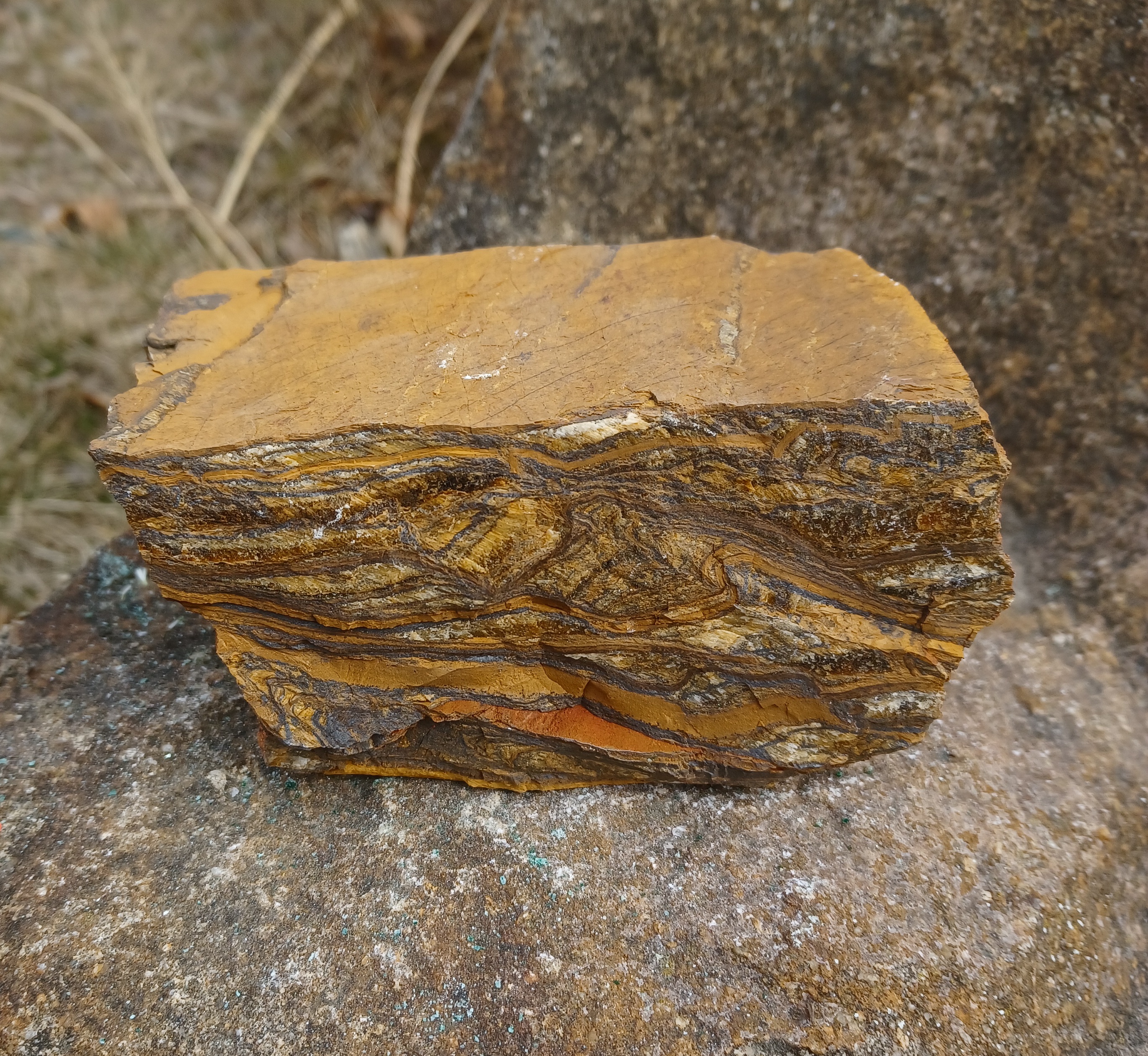 Tygří oko 1700g