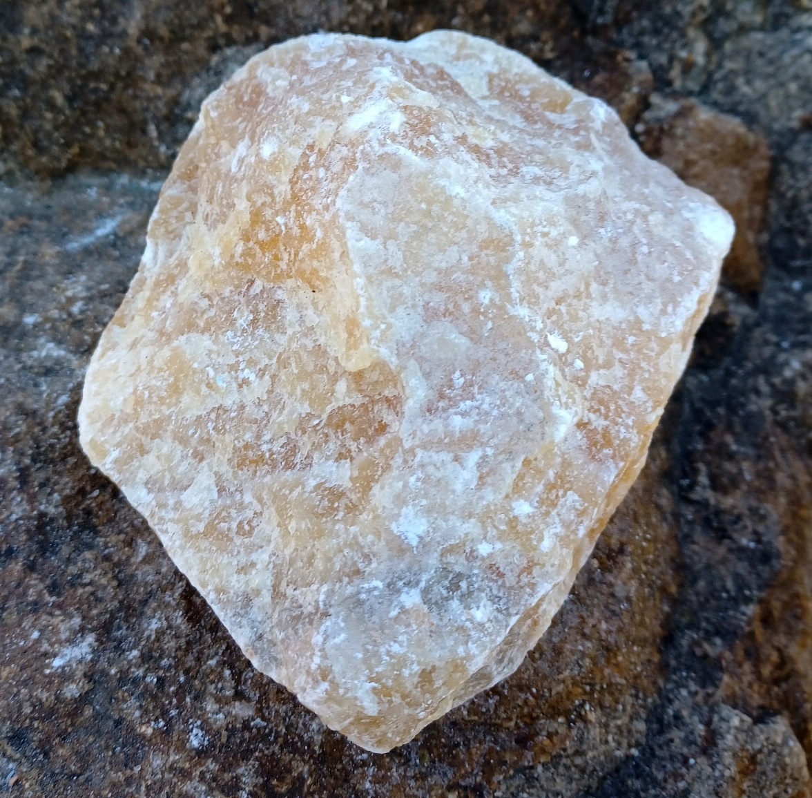 Kalcit medový 1550g