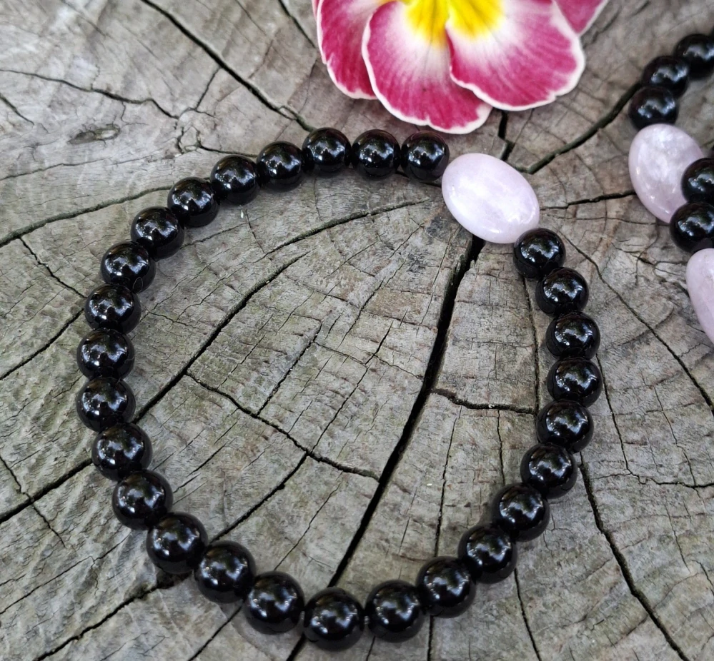 Onyx s kunzitem náramek