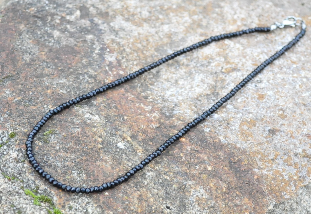 Spinel náhrdelník