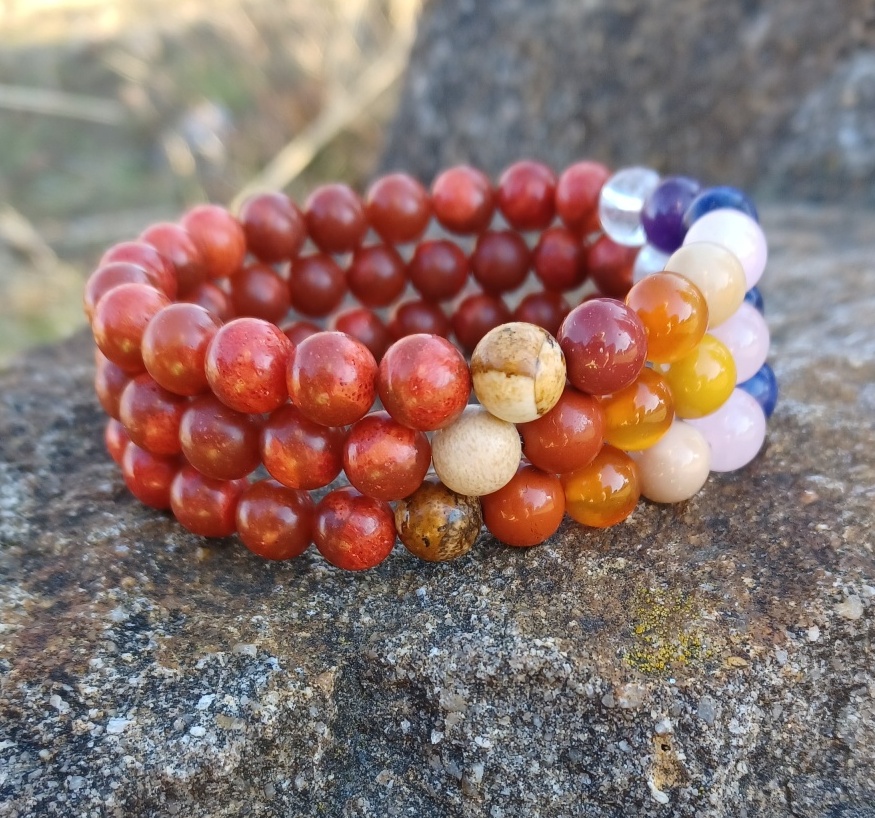 Čakrový náramek korál