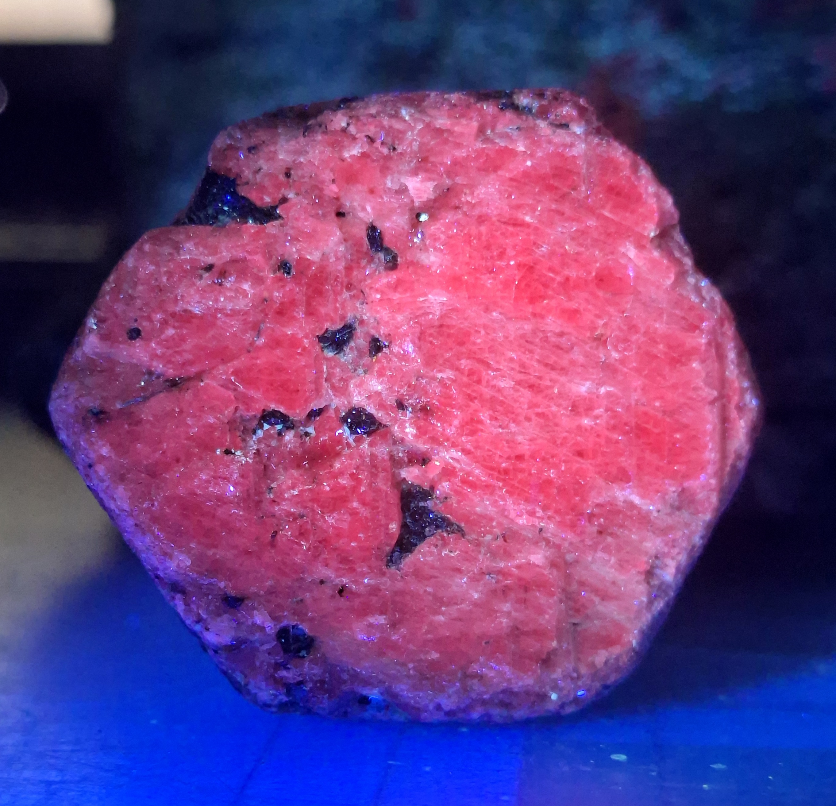Rubín krystal 74g
