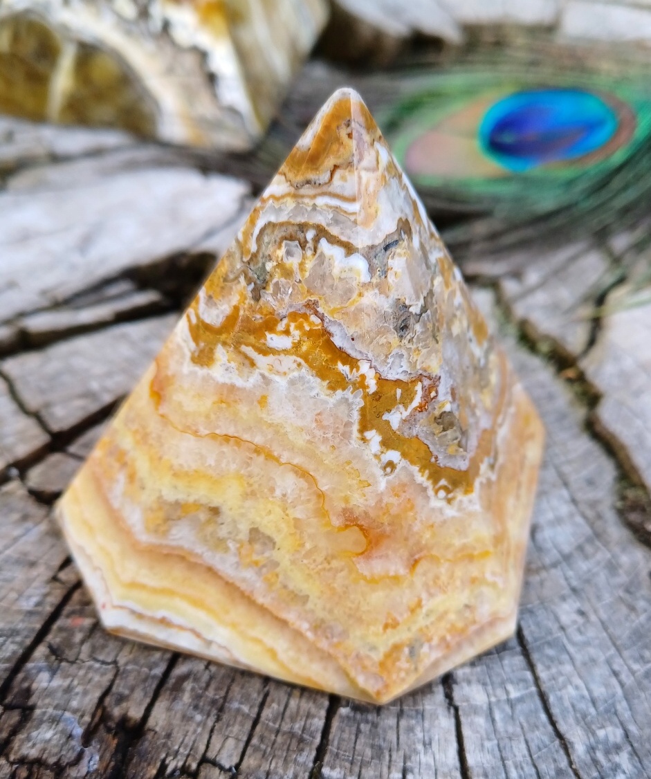 Aragonit osmiboká pyramida