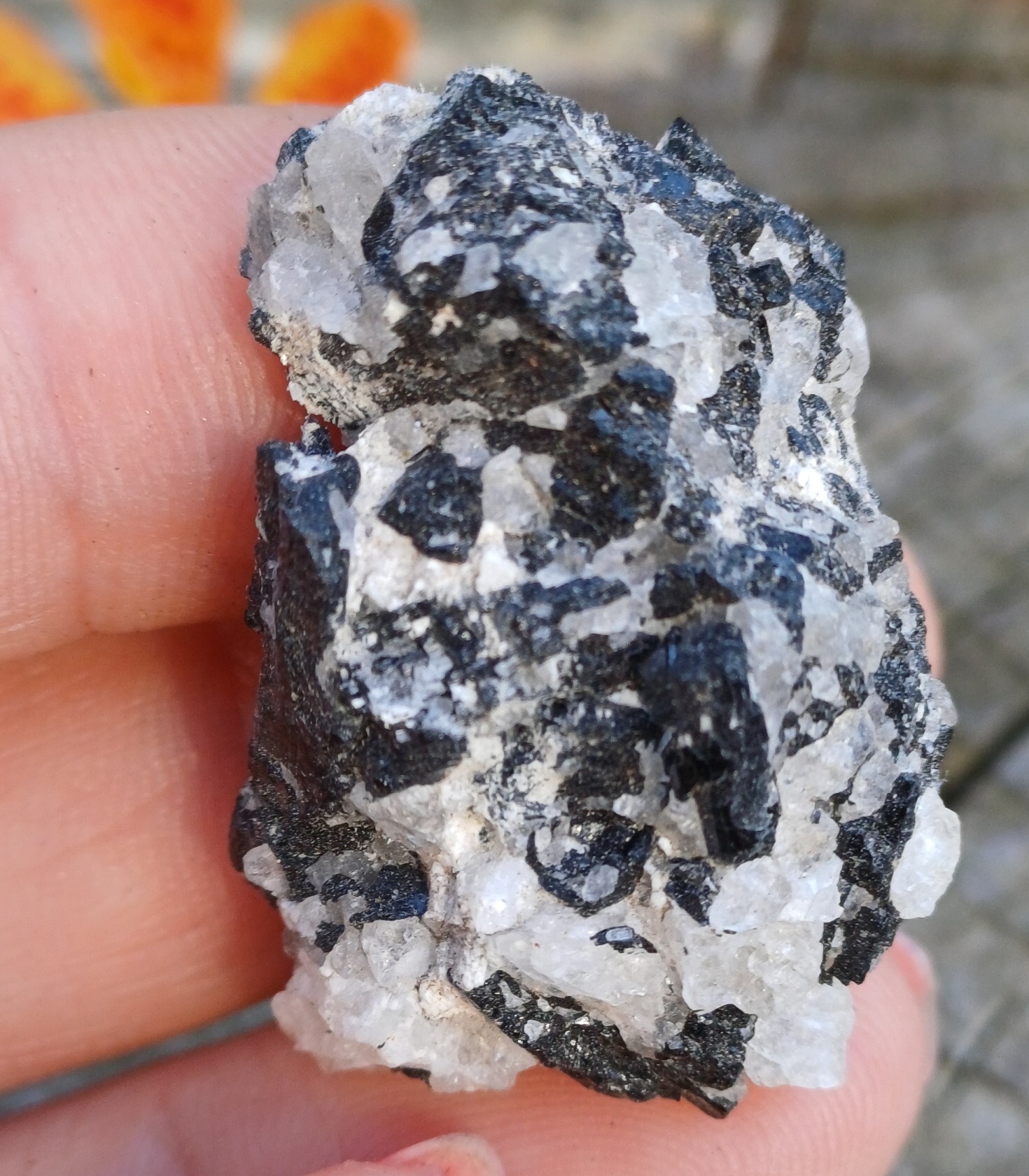 Turmalín skoryl Madagaskar 11g