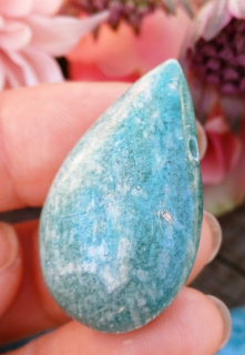 Amazonit vrtaný kámen kapka