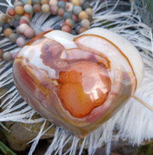 Jaspis imperial srdce 335g