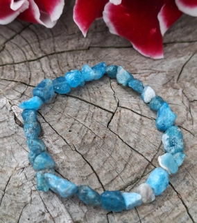 Apatit náramek ze surových kamenů