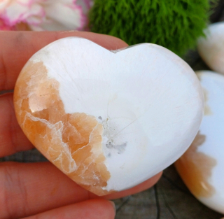 Skolecit se stilbitem srdce 60g