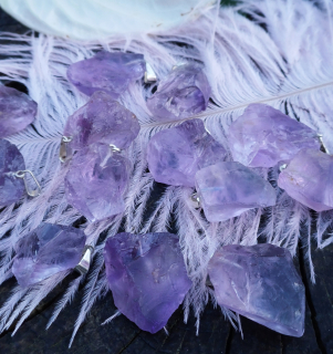  Ametyst surový přívěsek 