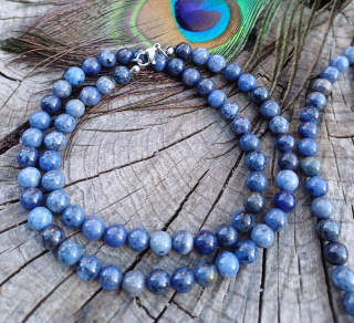 Dumortierit náhrdelník