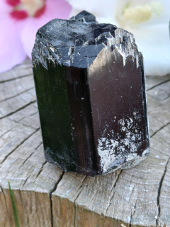 Turmalín skoryl Madagaskar 89g