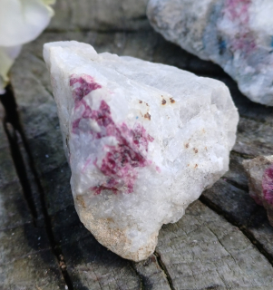 Rubelit v živci Madagaskar 18g